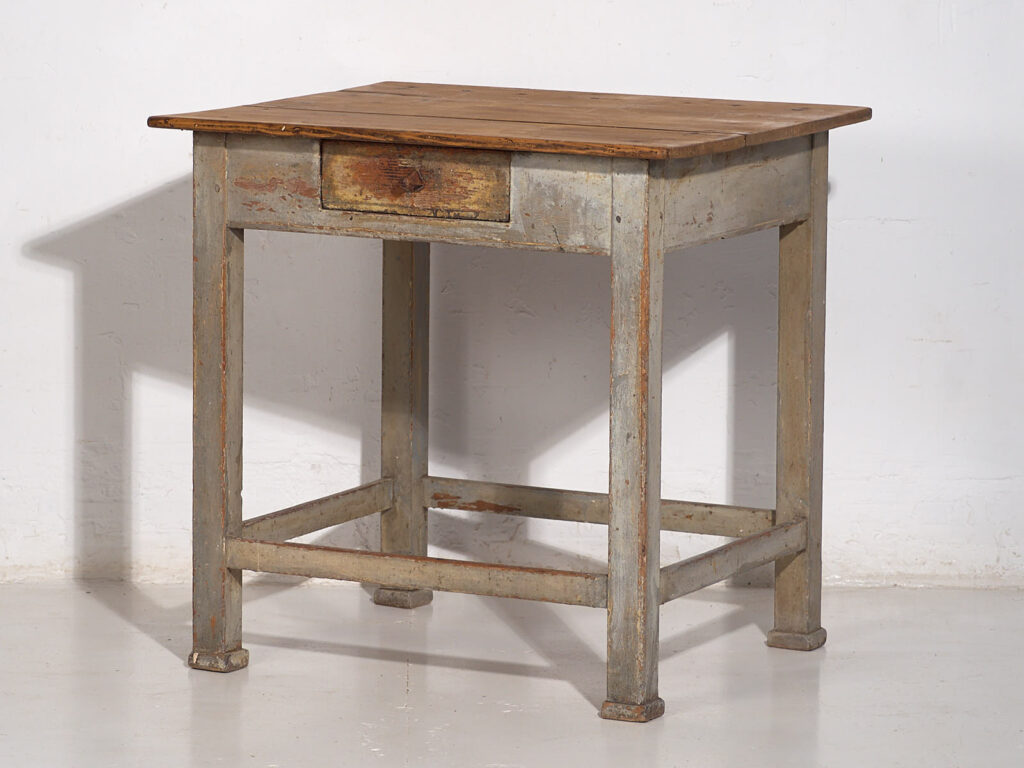 Antigua mesa auxiliar de color gris (c.1920) #22