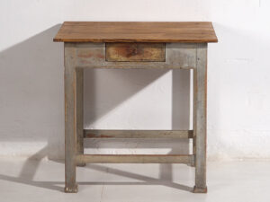 Antigua mesa auxiliar de color gris (c.1920) #22