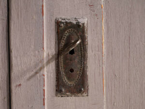 Antigua cómoda en color violeta (c.1920) #19