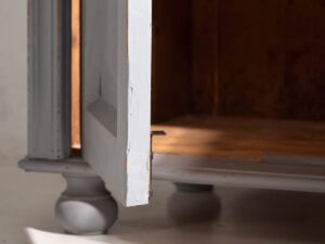 Antigua cómoda para salón de dos puertas (c.1920) #15