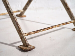 Antiguas sillas plegables de jardín en color rojo (c.1920). Conjunto de 4 piezas