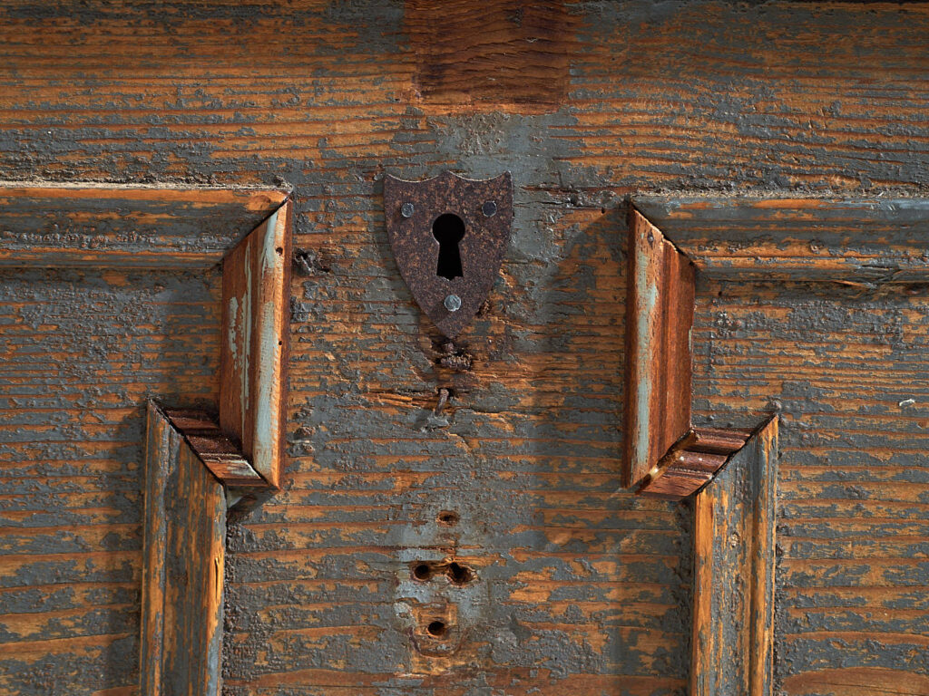 Baúl antiguo con pátina de color gris perla (c.1900) #28