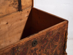 Antique brown trunk with floral motifs (c.1920) #13