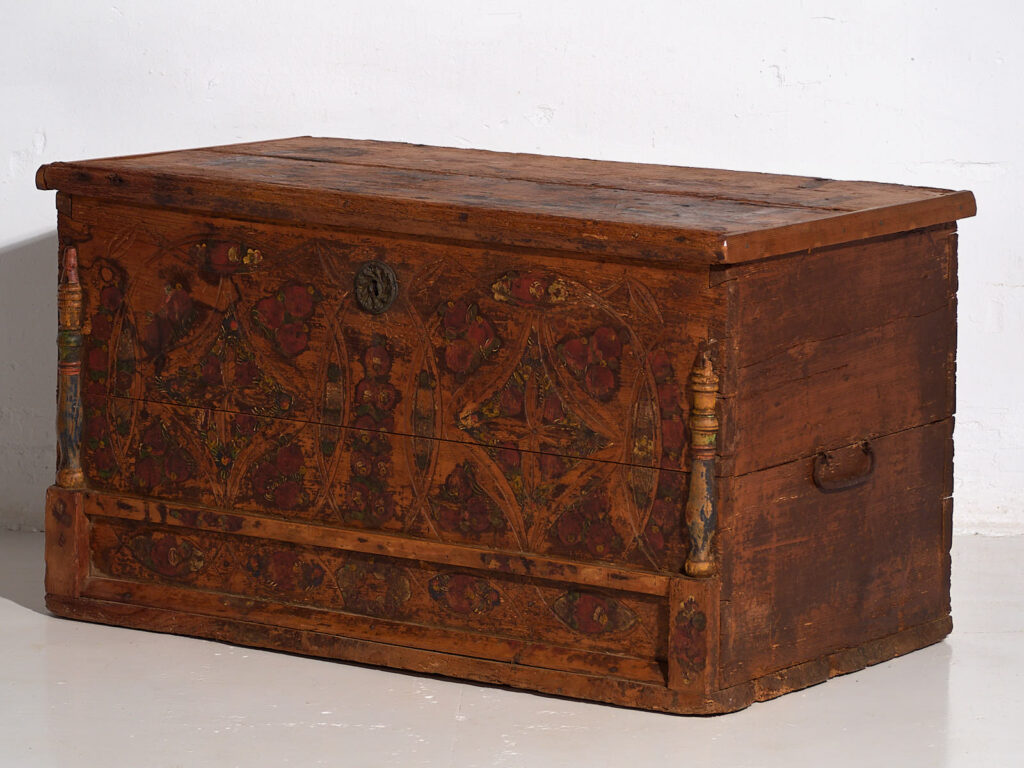 Antique brown trunk with floral motifs (c.1920) #13