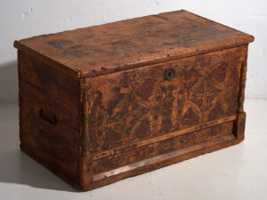 Antique brown trunk with floral motifs (c.1920) #13