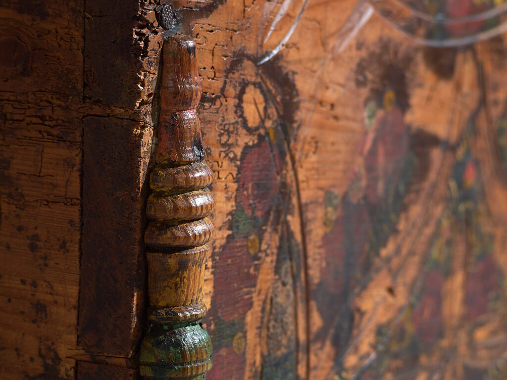 Antique brown trunk with floral motifs (c.1920) #13
