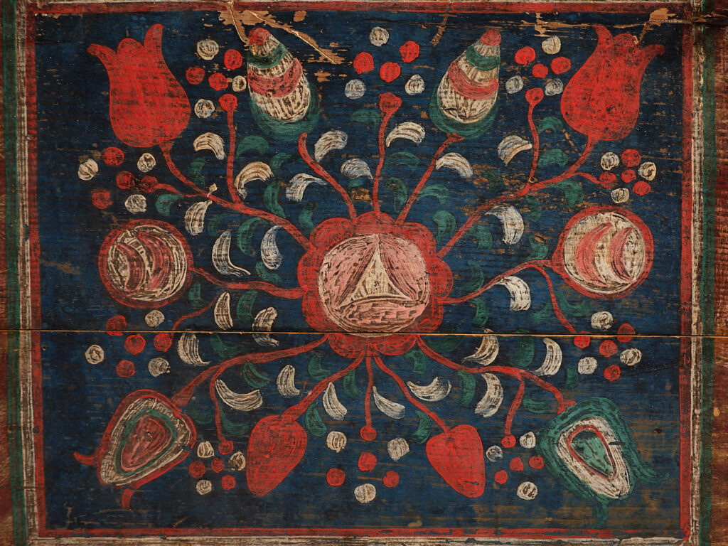 Baúl de almacenaje antiguo con motivos florales (c.1865) #14