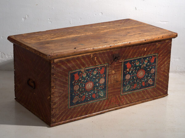 Painted pine dowry chest – Austro-Hungarian Empire, 1865
