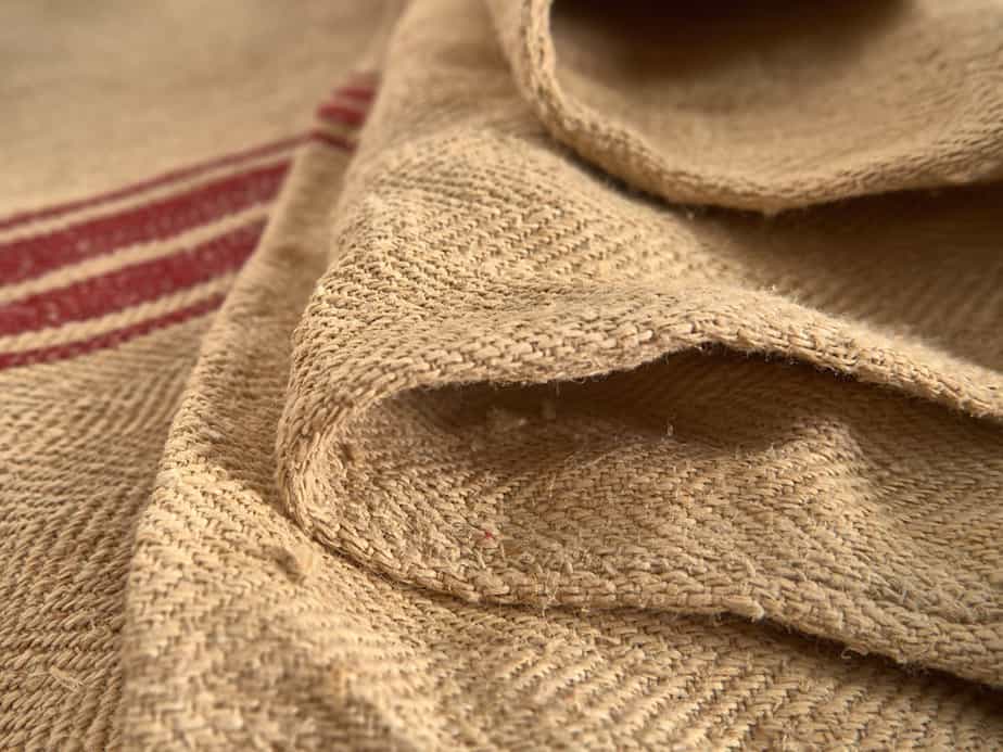 Cojín de lino natural de rayas color rojo