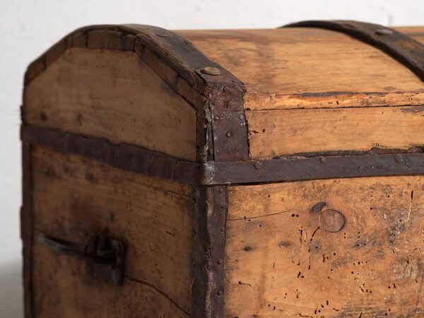 Cofre antiguo de madera lavada (c.1900) #43