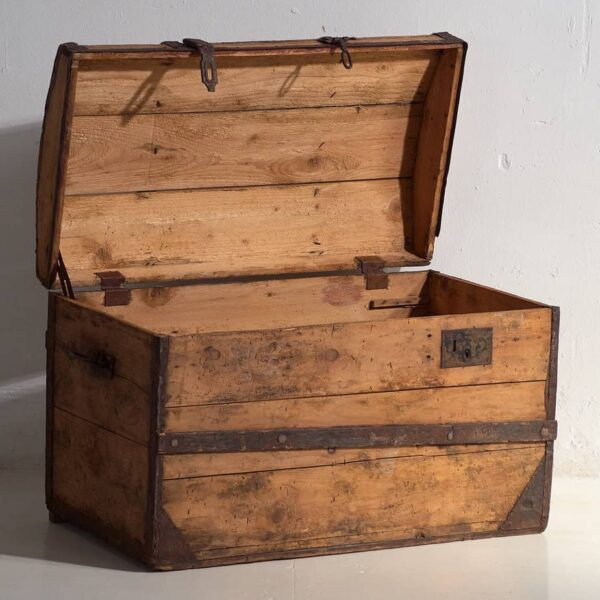 Cofre antiguo de madera lavada (c.1900) #43