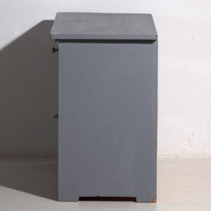 Cómoda antigua de dos puertas (c.1920) #3