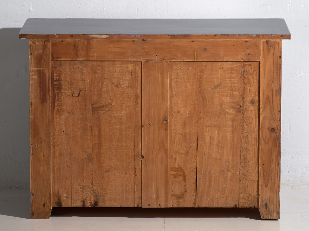 Cómoda antigua de dos puertas (c.1920) #3