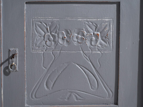 Cómoda antigua de dos puertas (c.1920) #3