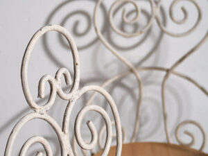 Sillas blancas de jardín antiguas (c.1920). Conjunto de 4 piezas