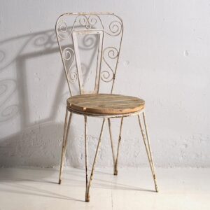 Sillas de exterior antiguas de color blanco (c.1920). Conjunto de 4 piezas