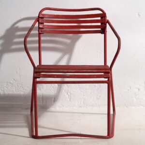 Sillas rojas antiguas para jardín (c.1920). Conjunto de 4 piezas #37