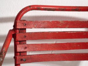 Sillas rojas antiguas para jardín (c.1920). Conjunto de 4 piezas #37