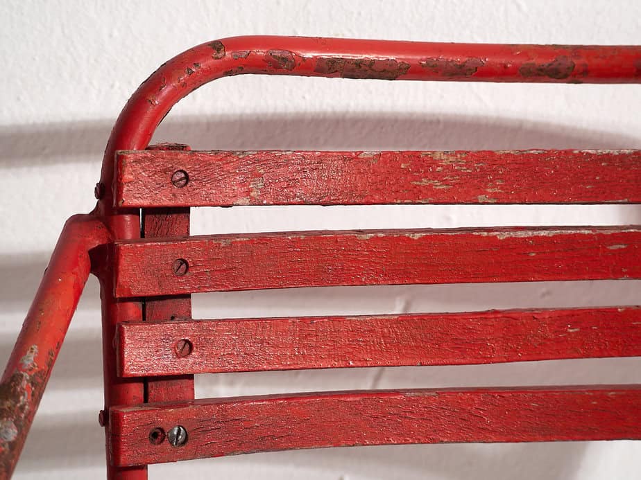 Sillas rojas antiguas para jardín (c.1920). Conjunto de 4 piezas #37