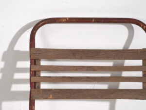 Sillas rojas de jardín antiguas (c.1920). Conjunto de 2 piezas #16