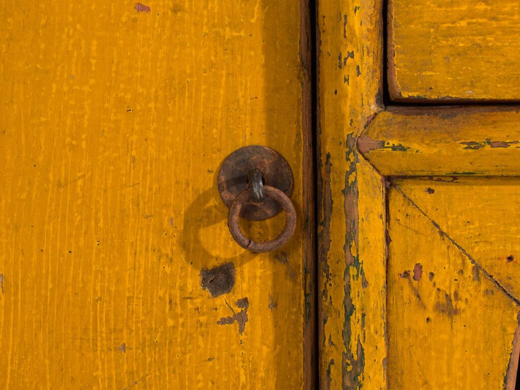 Antiguo mueble TV de color amarillo (c.1900) #18