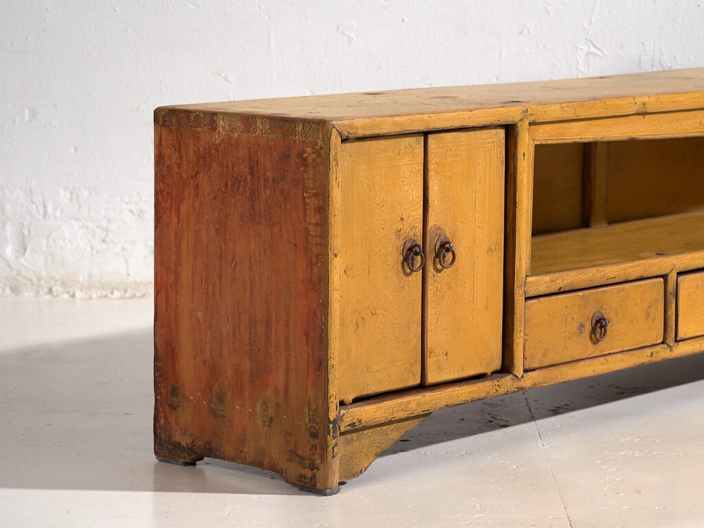 Mueble bajo antiguo de color amarillo (c.1900) #19