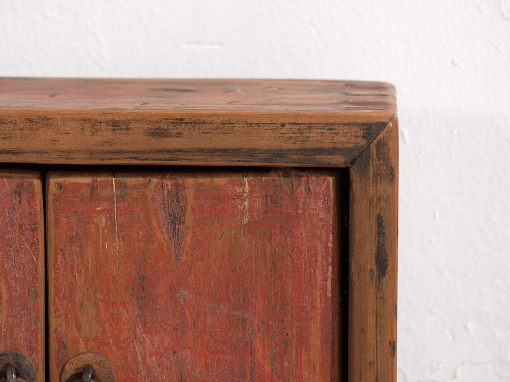 Mueble bajo antiguo con pátina de color rojo (c.1900) #29