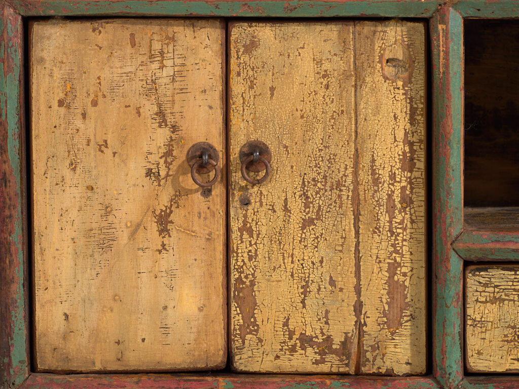 Antiguo mueble bajo de estilo wabi sabi (c.1900) #35