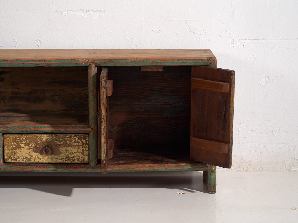 Antiguo mueble bajo de estilo wabi sabi (c.1900) #35