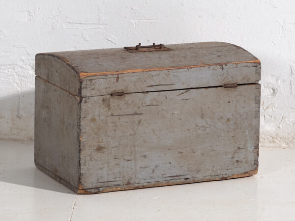 Pequeño cofre gris antiguo (c.1900) #69