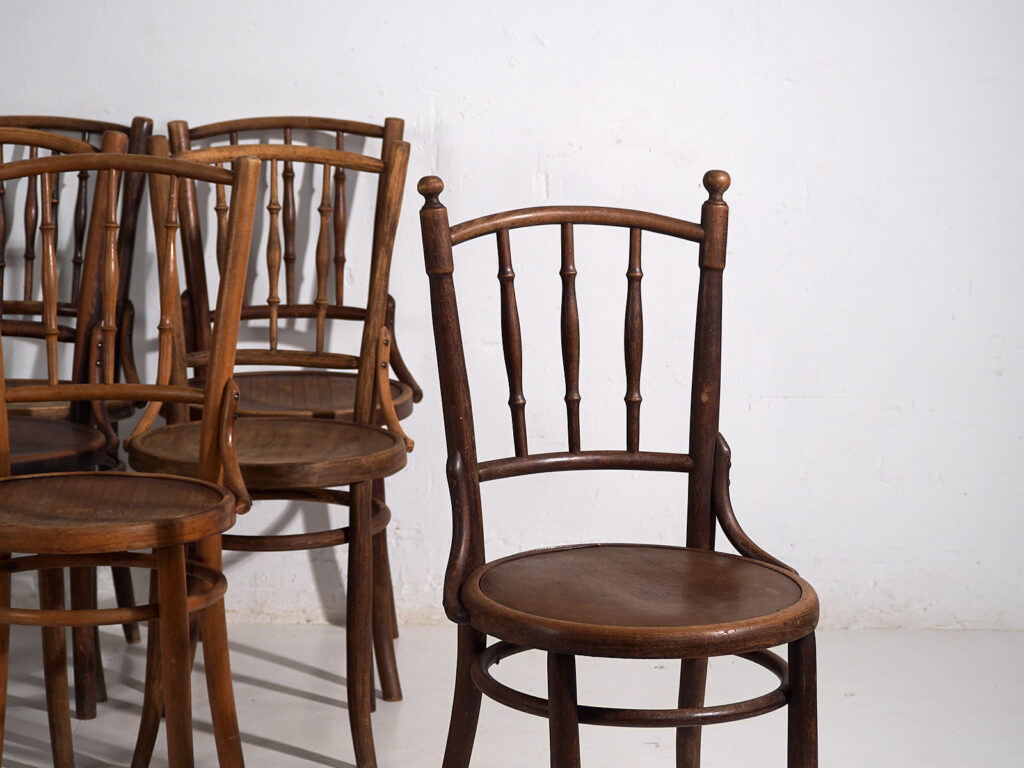Sillas de comedor antiguas de madera curvada (c.1920). Conjunto de 6 piezas #2