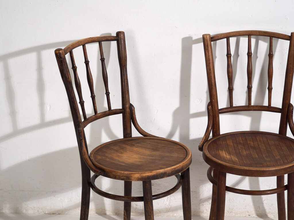 Sillas de comedor antiguas de madera curvada (c.1920). Conjunto de 6 piezas #2