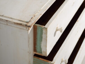 Antigua cómoda de color blanco (c.1920) #24