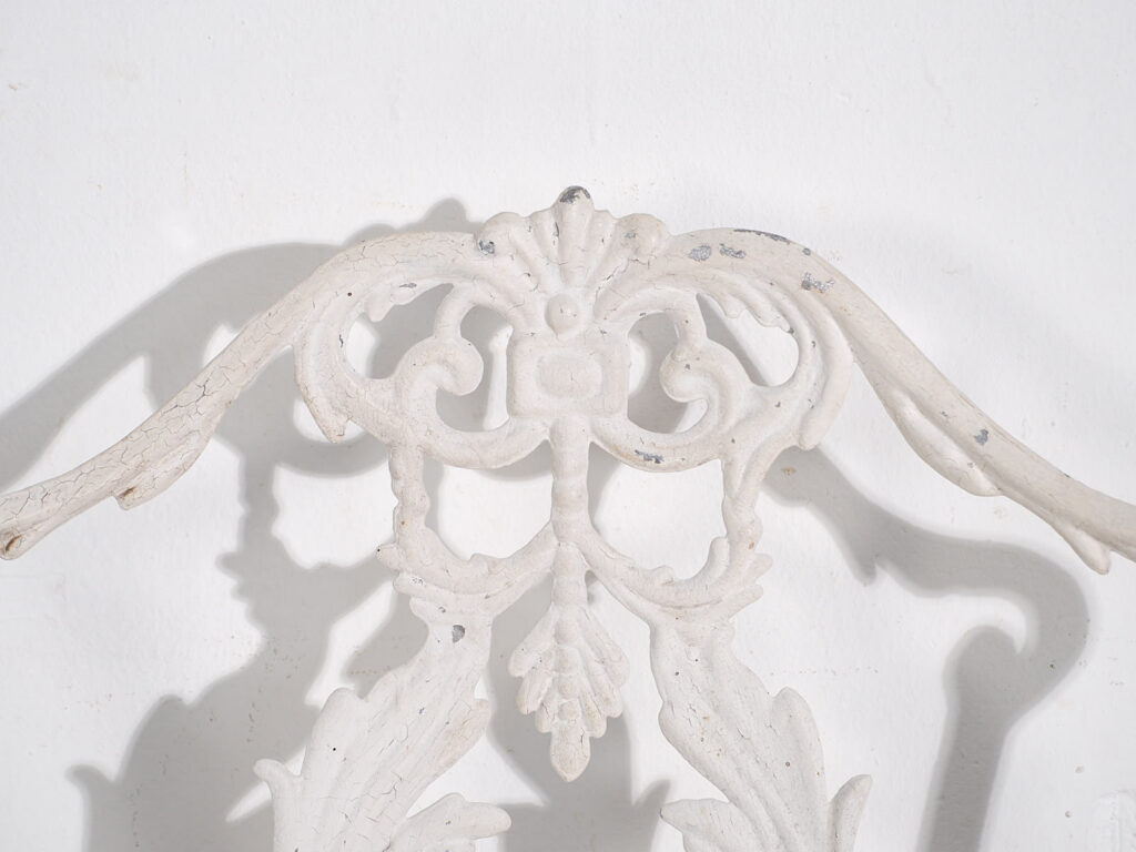 Mesa y sillas de jardín vintage de color blanco (c.1950). Conjunto de 5 piezas