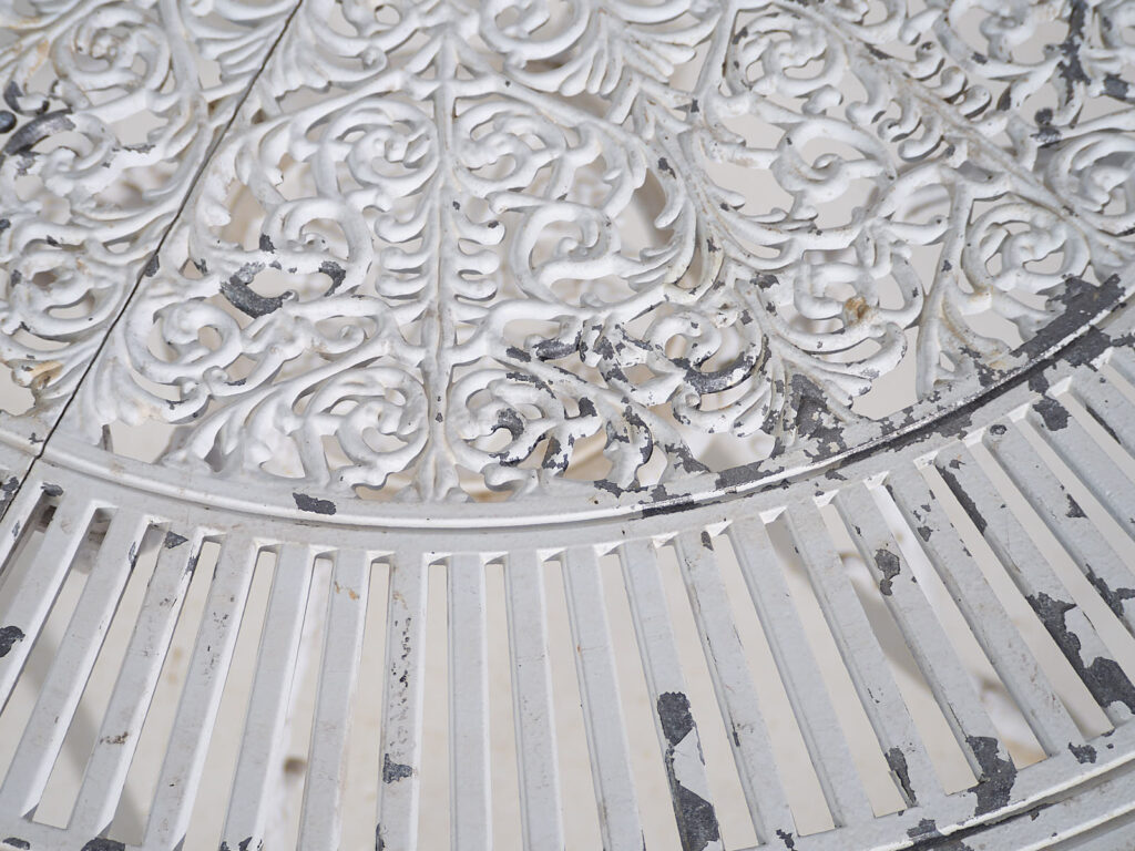 Mesa y sillas de jardín vintage de color blanco (c.1950). Conjunto de 5 piezas