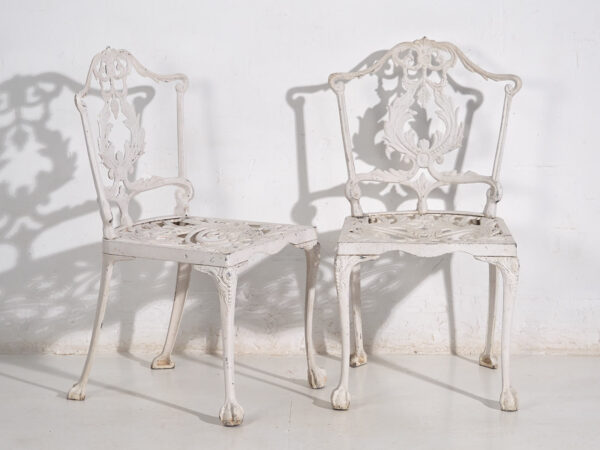 Mesa y sillas de jardín vintage de color blanco (c.1950). Conjunto de 5 piezas