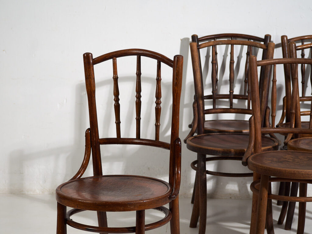 Sillas antiguas de estilo café parisino (c.1920). Conjunto de 6 piezas #3