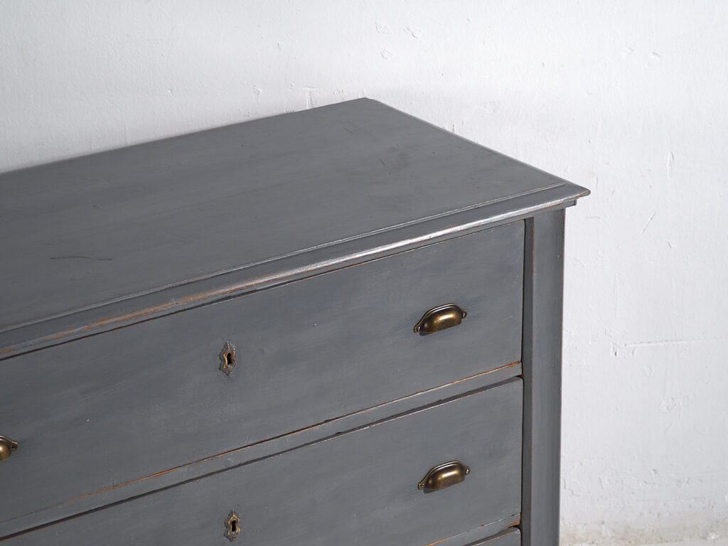 Antique gray chest of drawers (c.1920) #2