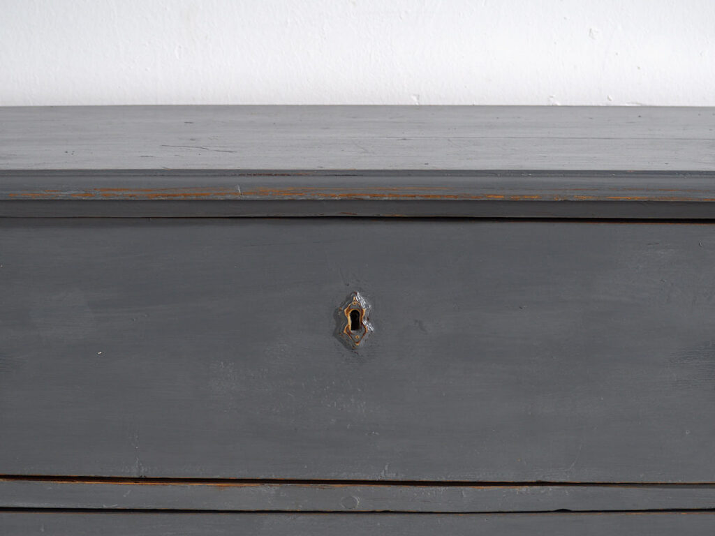 Antique gray chest of drawers (c.1920) #2
