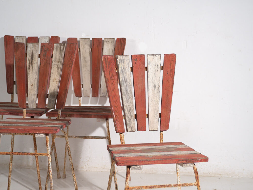Sillas rojas de jardín antiguas (c.1920). Conjunto de 4 piezas #31