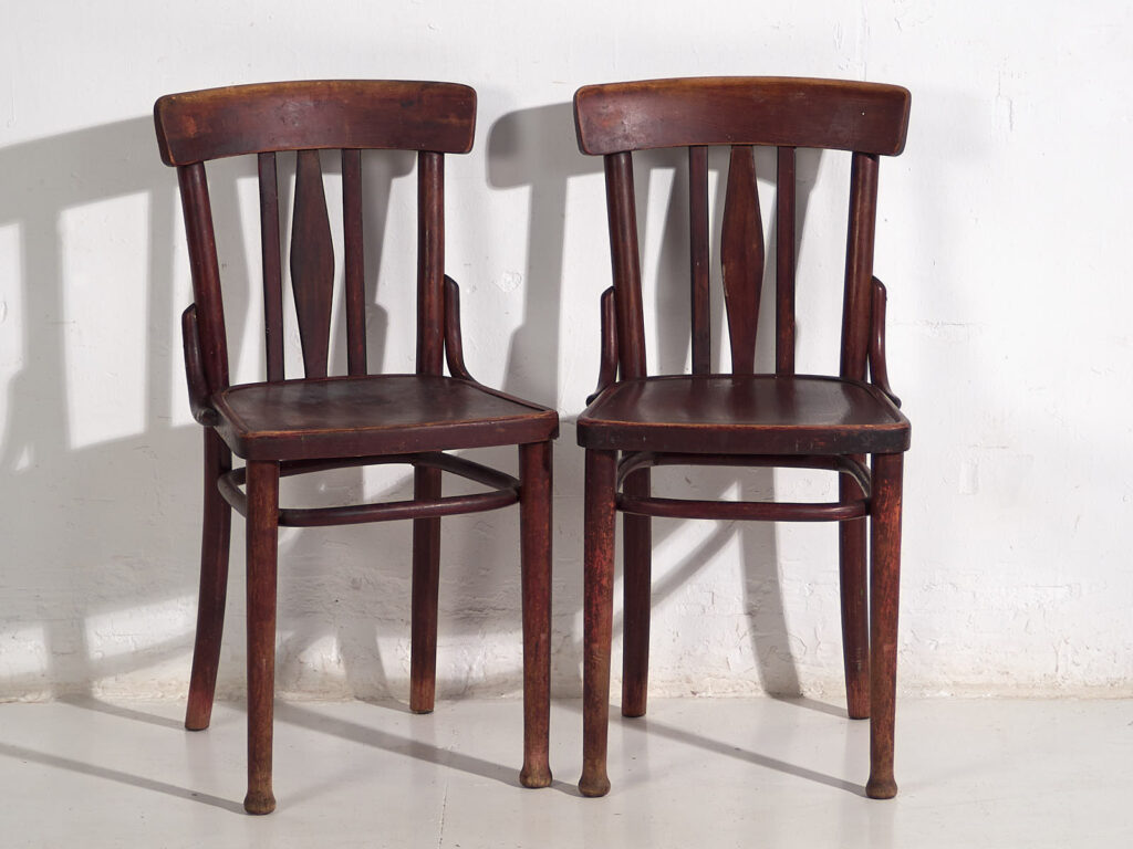 Sillas Thonet antiguas (c.1920). Conjunto de 2 piezas #1