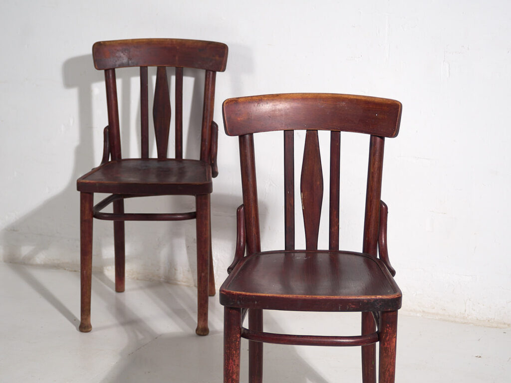 Sillas Thonet antiguas (c.1920). Conjunto de 2 piezas #1