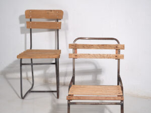 Sillas de exterior antiguas (c.1920). Conjunto de 2 piezas #1