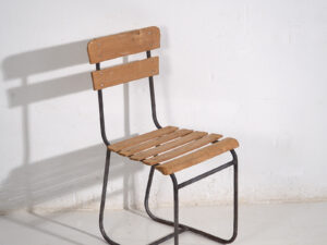 Sillas de exterior antiguas (c.1920). Conjunto de 2 piezas #1