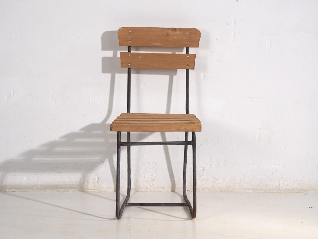 Sillas de exterior antiguas (c.1920). Conjunto de 2 piezas #1