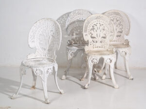 Conjunto de mesa y sillas de jardín Art Nouveau (c.1950). Conjunto de 5 piezas