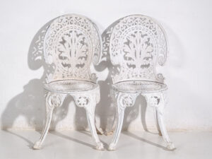 Conjunto de mesa y sillas de jardín Art Nouveau (c.1950). Conjunto de 5 piezas