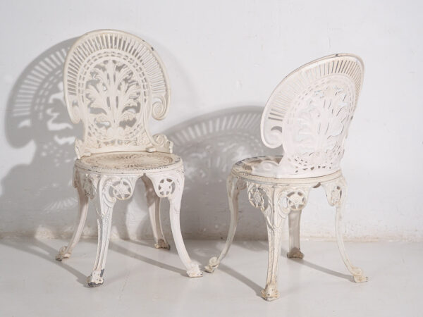 Conjunto de mesa y sillas de jardín Art Nouveau (c.1950). Conjunto de 5 piezas