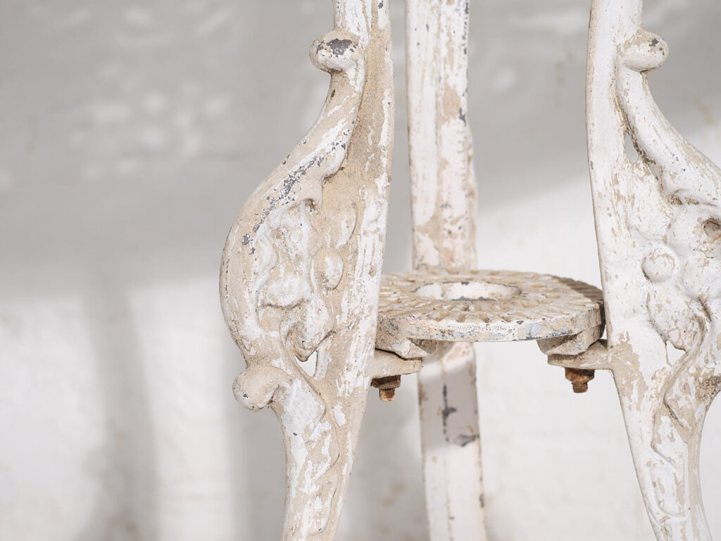 Conjunto de mesa y sillas de jardín Art Nouveau (c.1950). Conjunto de 5 piezas