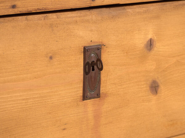 Commode ancienne à trois tiroirs (vers 1920) #17